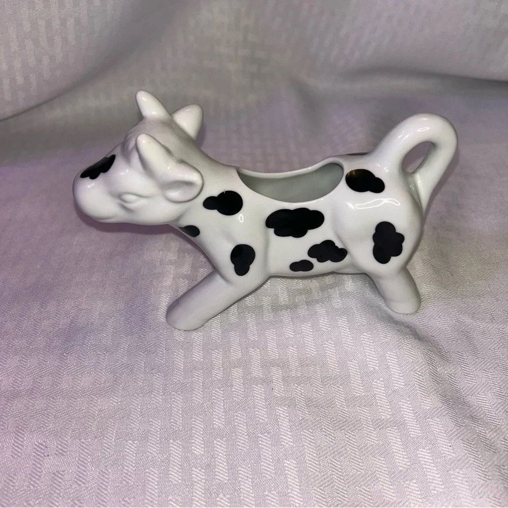 Ceramic Cow Creamer - Black and White Pier 1